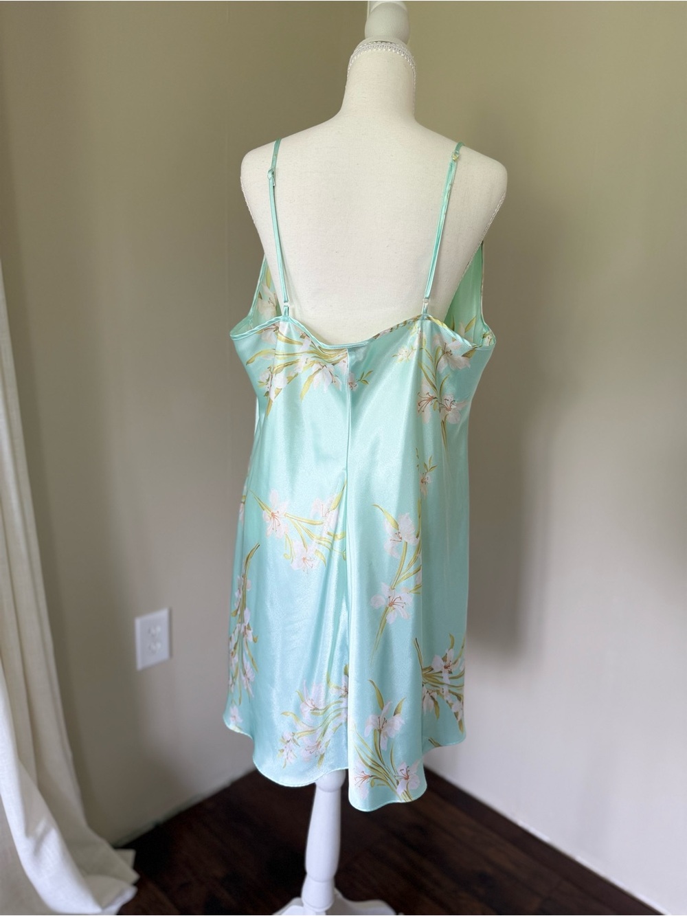 Vintage chemise robe set Mint Floral Satin Robe & Chemise Set Lace Trim Plus Siz - Picture 11 of 11